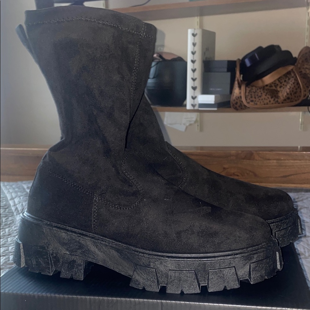 Black Chunky Faux Suede Chelsea Boots